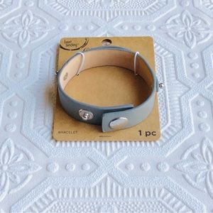 Charmalong Gray Cuff Slider Braclet